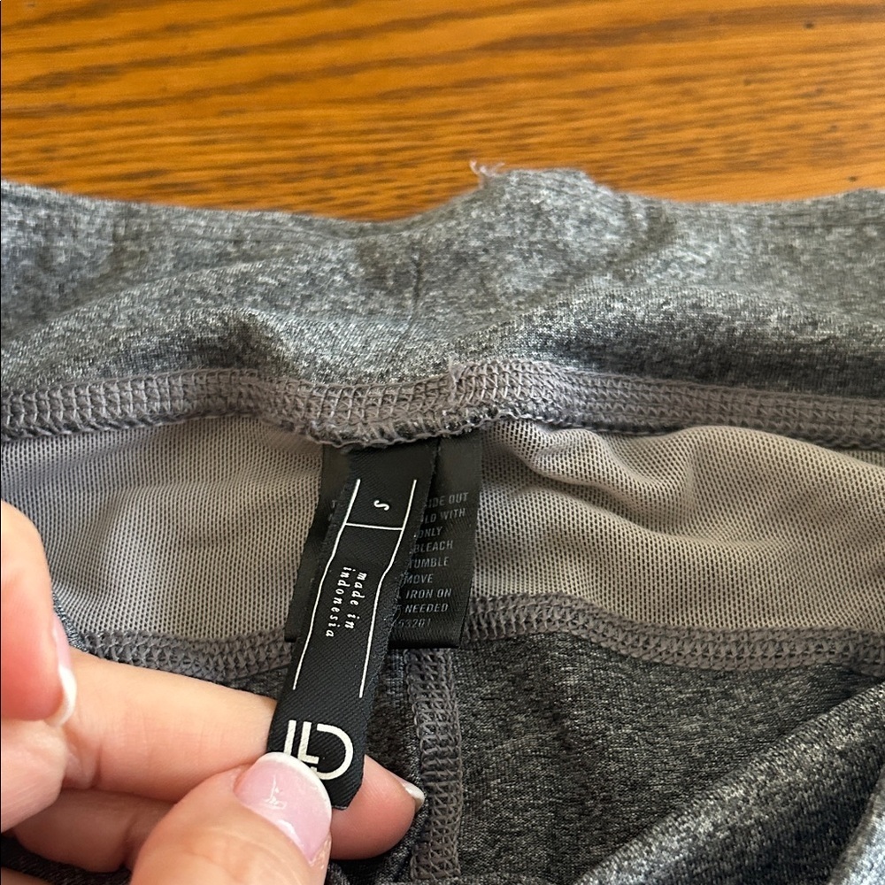 Aeropostale Gray Leggings - Picture 2 of 4